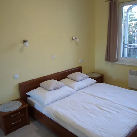 4 Sosny Blue Mare Apartment